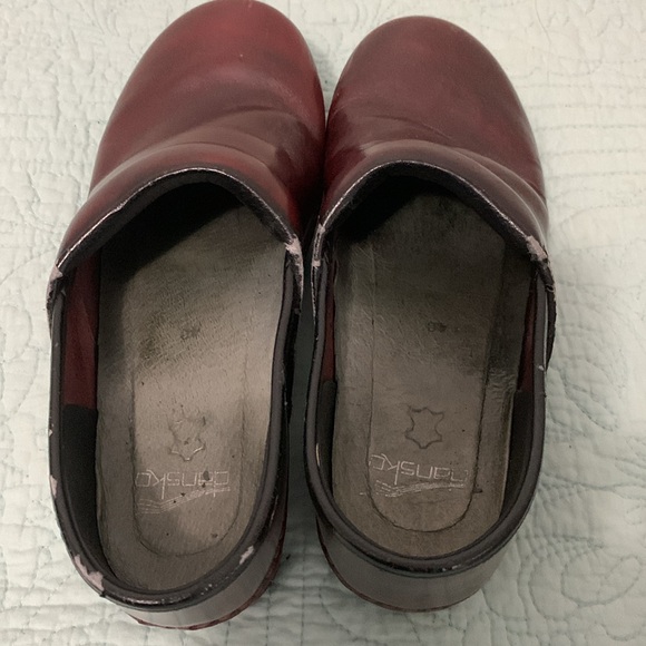 Dansko Clogs EU40/US 9.5-10 Burgundy Leather - Picture 5 of 7